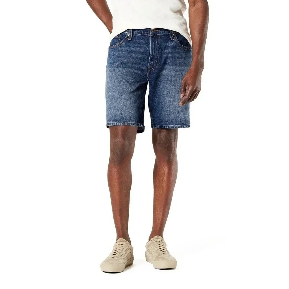 Signature by Levi Strauss & Co. Men's Plus Size Loose Denim Shorts Size 42.
